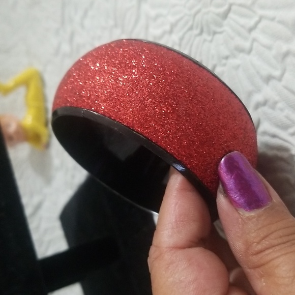 90s Wide Red Fabric Glitter and Black Metal Bangle Bracelet - Picture 3 of 7